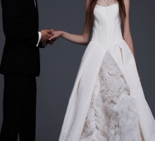 Новата сватбена колекция на Vera Wang - просто божествена!